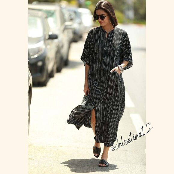 Striped Kaftan In Black - Picture 6 of 8